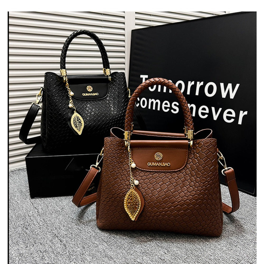 【Luxury Selection】 Gucci Same Style Leaf Chain Matte Leather Bag for Women